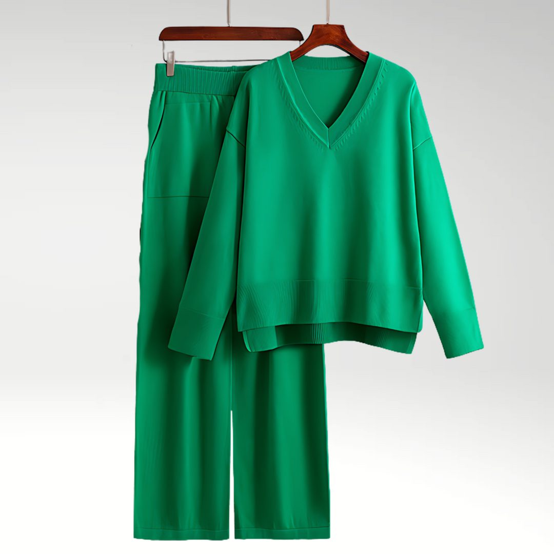 Carol | Two-Piece Set with V-Neck