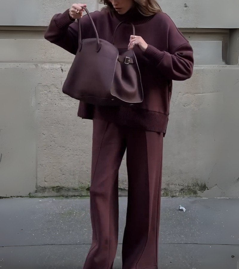 Carmine | Two-Piece Set with Elegant Design