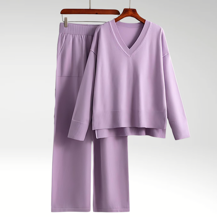 Carol | Two-Piece Set with V-Neck