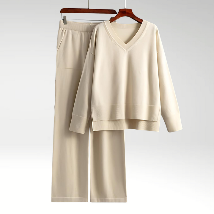 Carol | Two-Piece Set with V-Neck