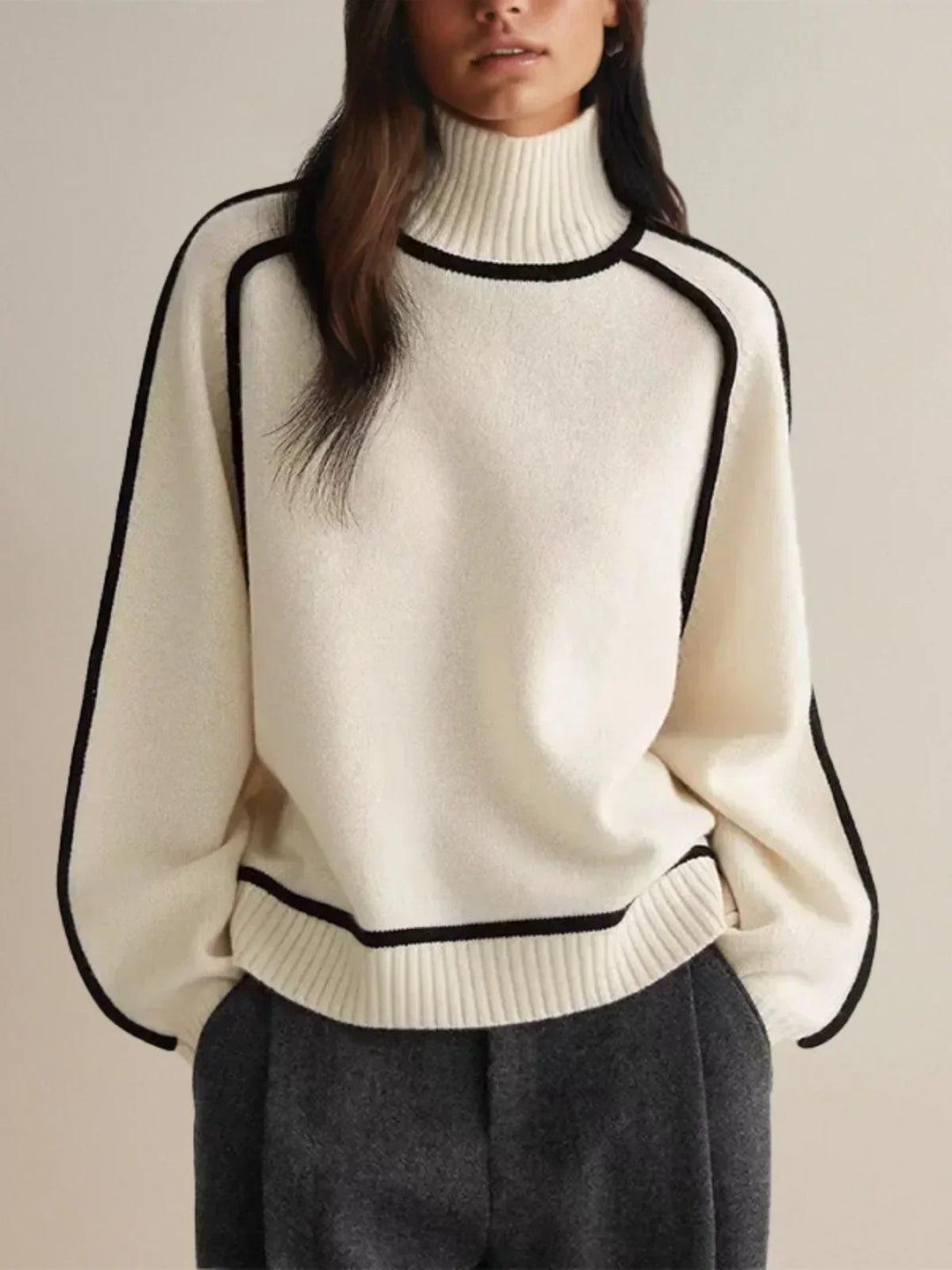 Donna | Turtleneck Sweater with Refined Design