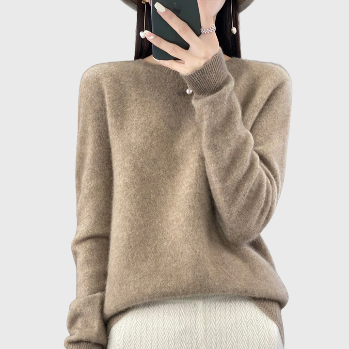 Anette | Sweater with Warmth for Cold Days