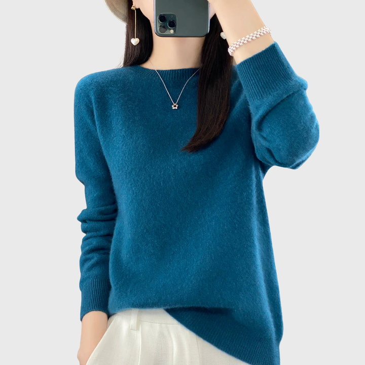 Anette | Sweater with Warmth for Cold Days