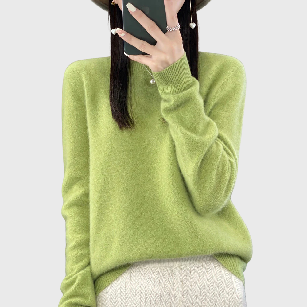 Anette | Sweater with Warmth for Cold Days