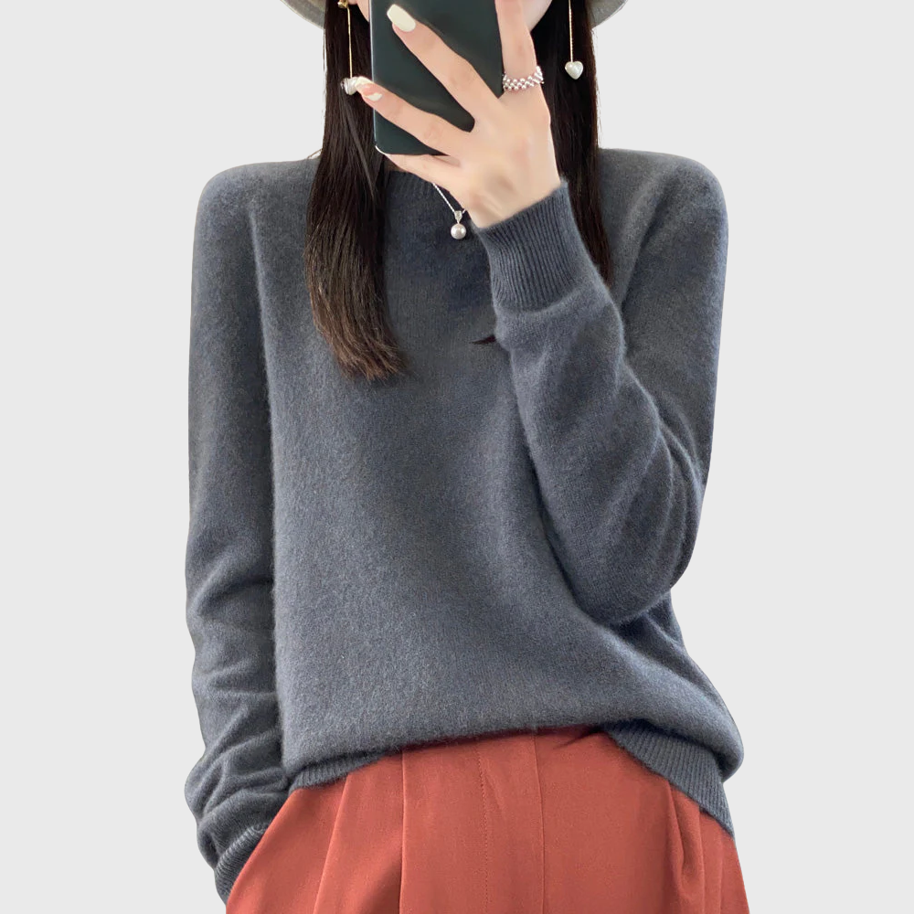 Anette | Sweater with Warmth for Cold Days