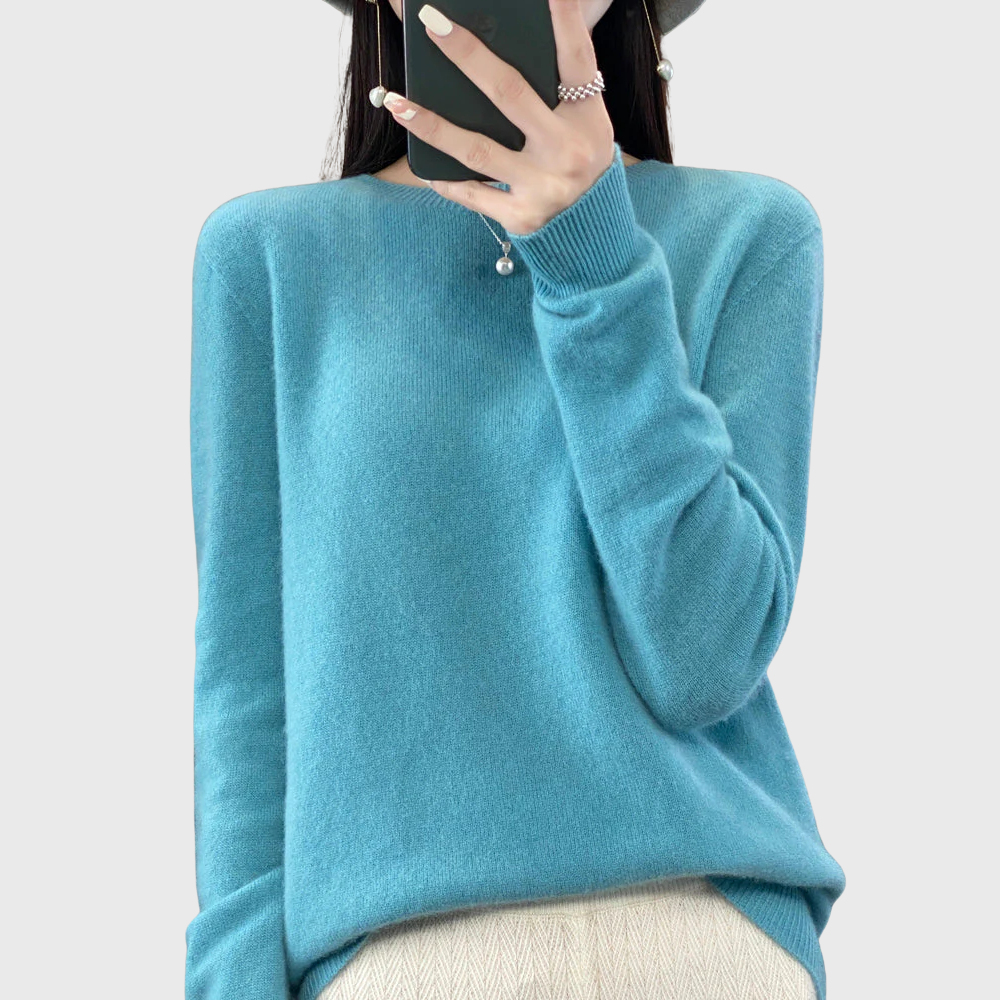 Anette | Sweater with Warmth for Cold Days