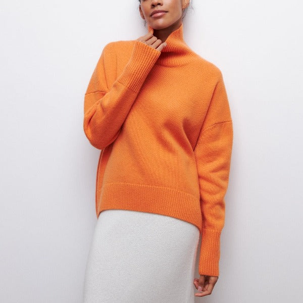 Noa | Turtleneck Sweater with Luxe Fabric
