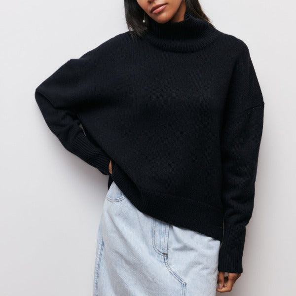Noa | Turtleneck Sweater with Luxe Fabric