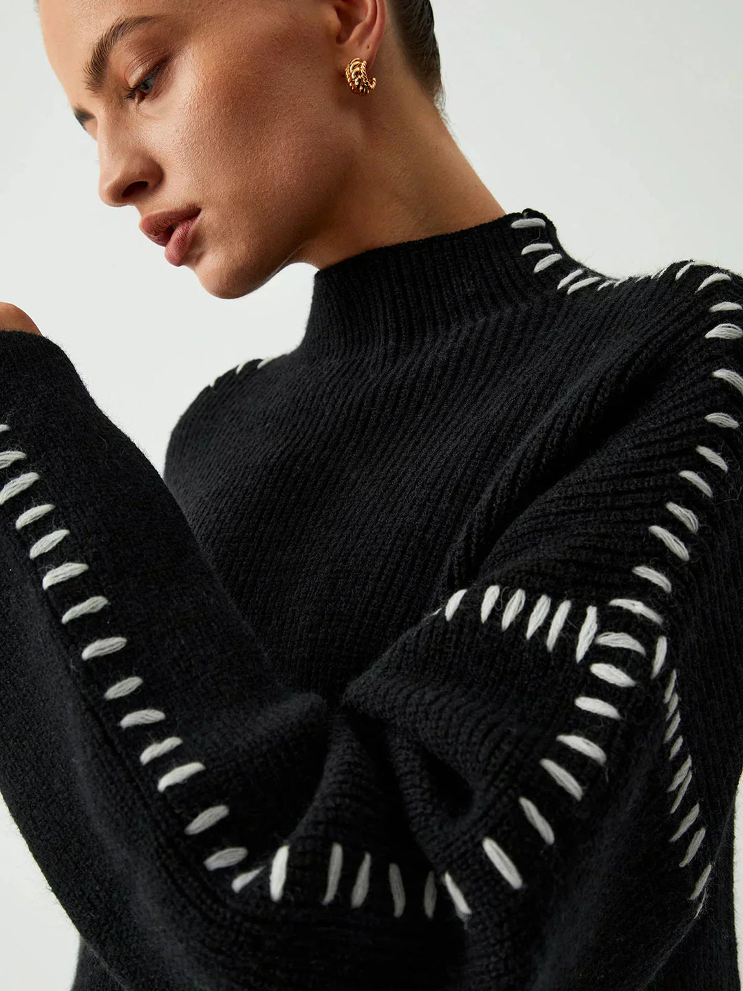 Nia | Sweater with Soft Texture